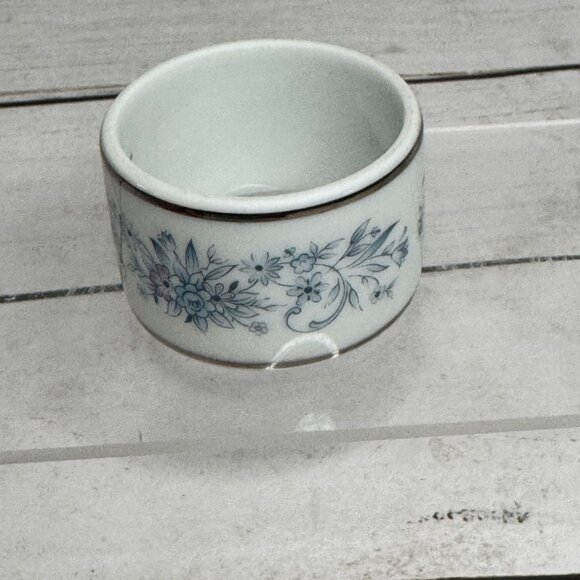 Noritake Blue Hill 2482 Napkin Rings Set of 4 Fine China Floral - Picture 6 of 8